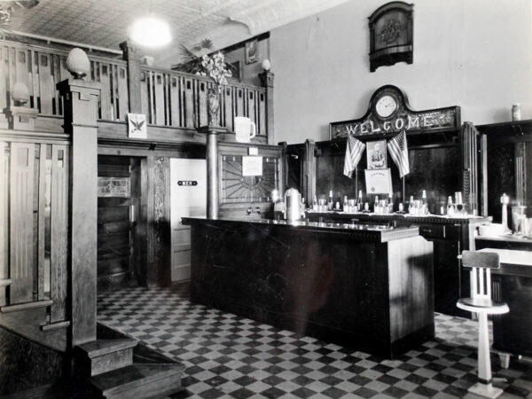 Carnation Restaurant Bar (1933)